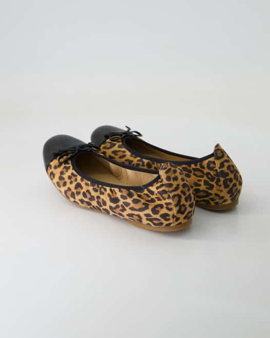 Unisa Acor Ballerinas in Braun