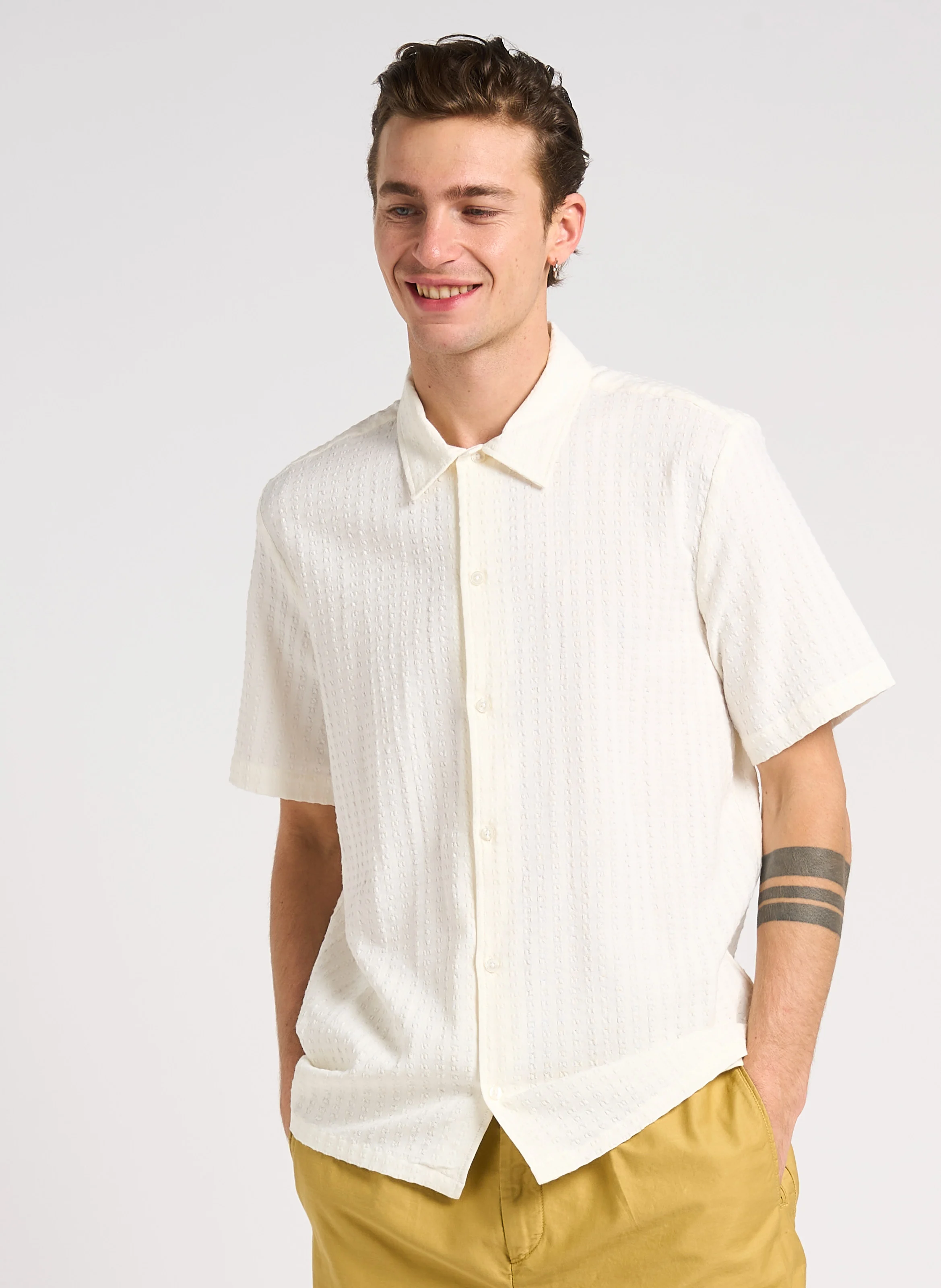 AVAN - Chemise regular en coton bio texturé | Blanc