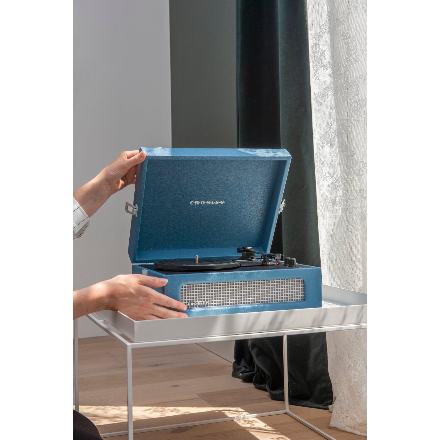 Crosley CR8017B-WB Voyager Washed Blue platenspeler met Bluetooth
