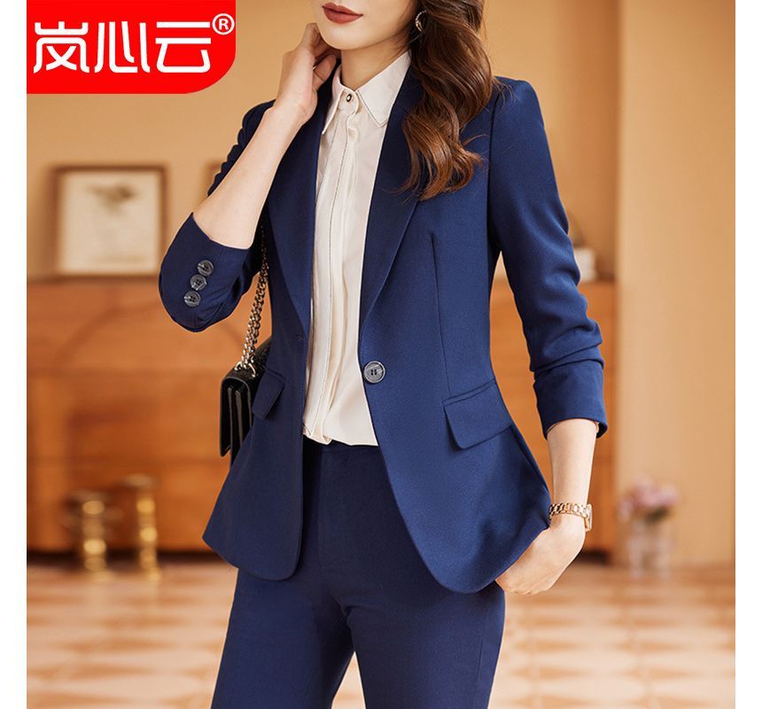Skyheart - Effen blazer met één knoop / Overhemd met lange mouwen / Broek met rechte pijpen en middelhoge taille / Set