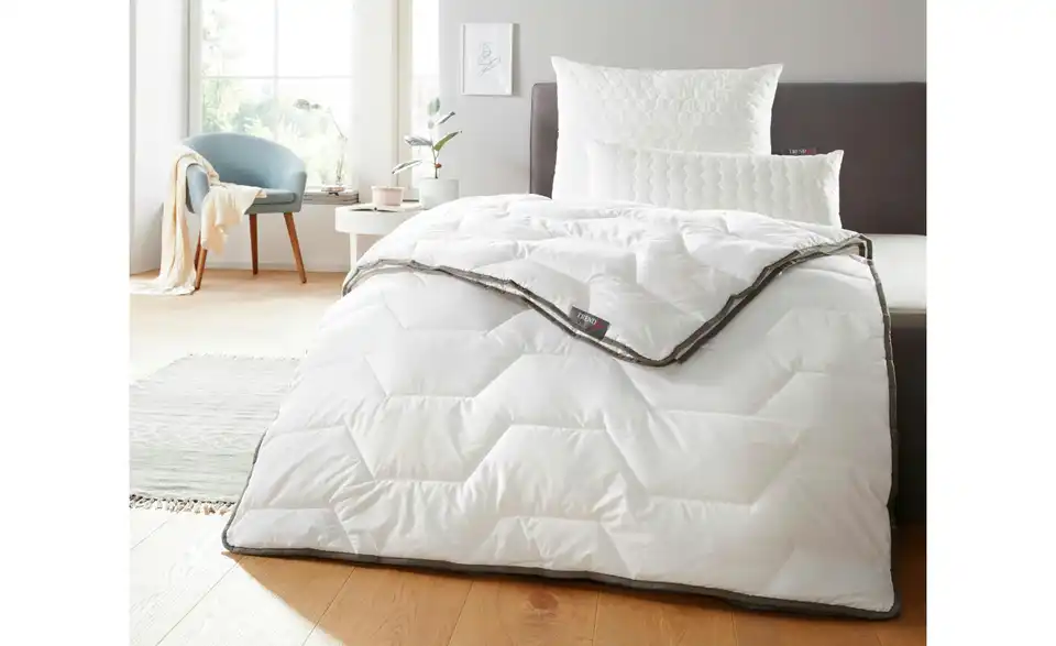 Leicht-Steppbett 200 cm 8 cm 135 cm 1100 g