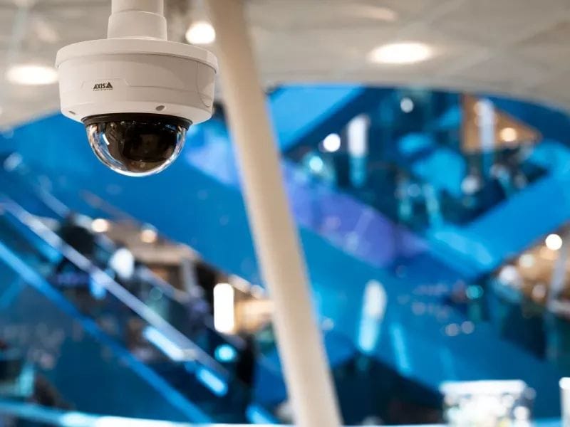 Axis Netzwerkkamera P3288-LV KI-gestützte 8-MP-Dome-Kamera mit Audio Analytics für den Aussenbereich