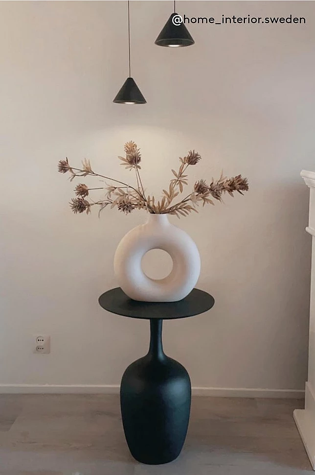BUN vase/dekor - høyde 30,5 cm