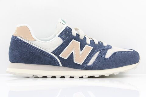 New Balance Sneaker