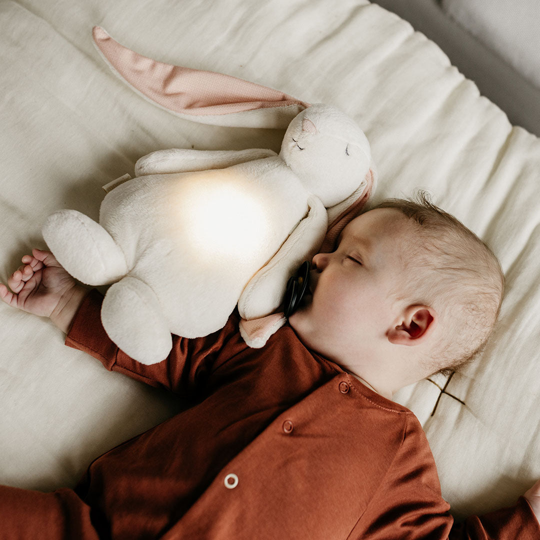 Moonie 2.0 next gen knuffelkonijn met nachtlamp powder