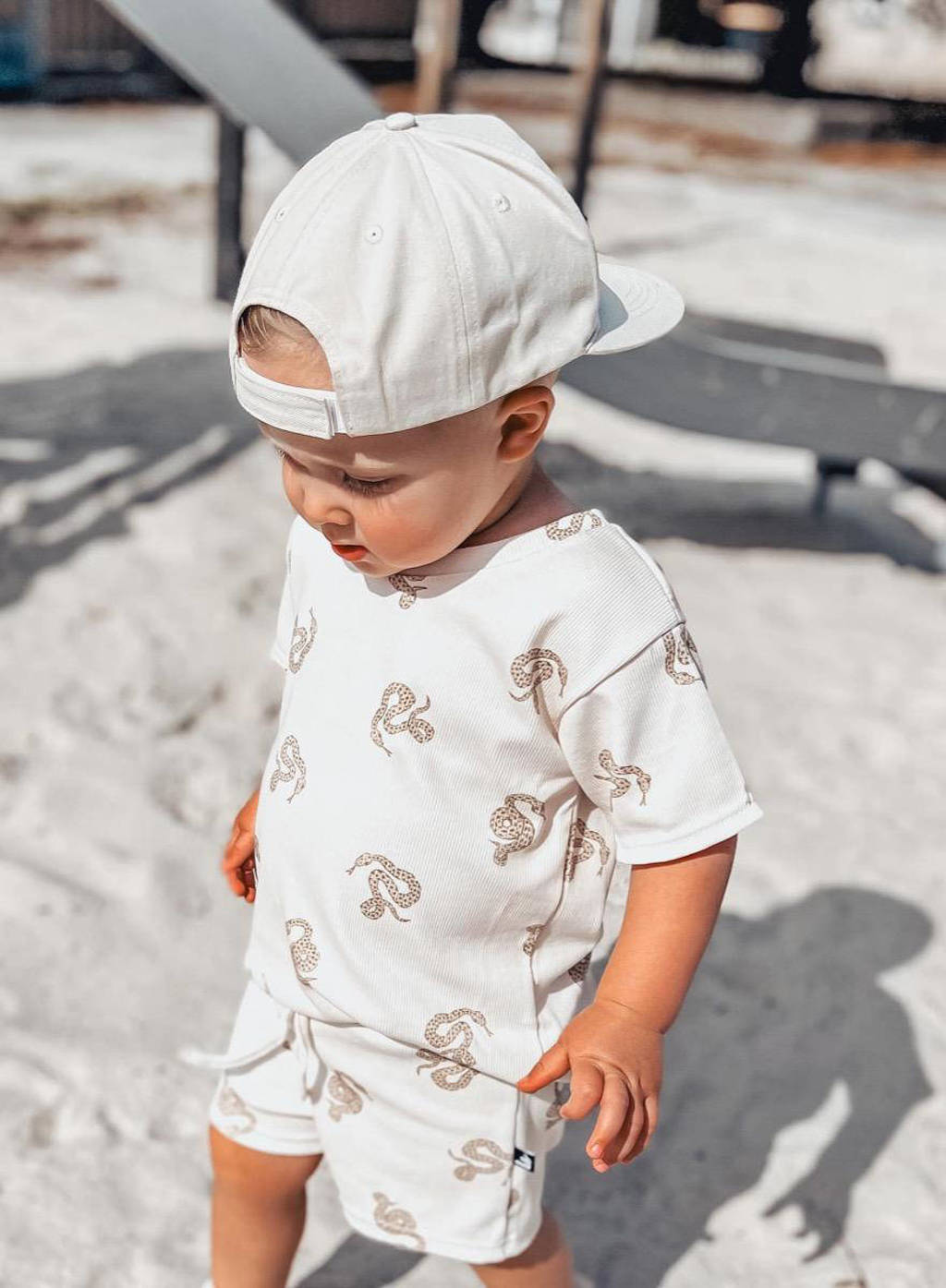 Babystyling baby T-shirt met all over print ecru/lichtbruin