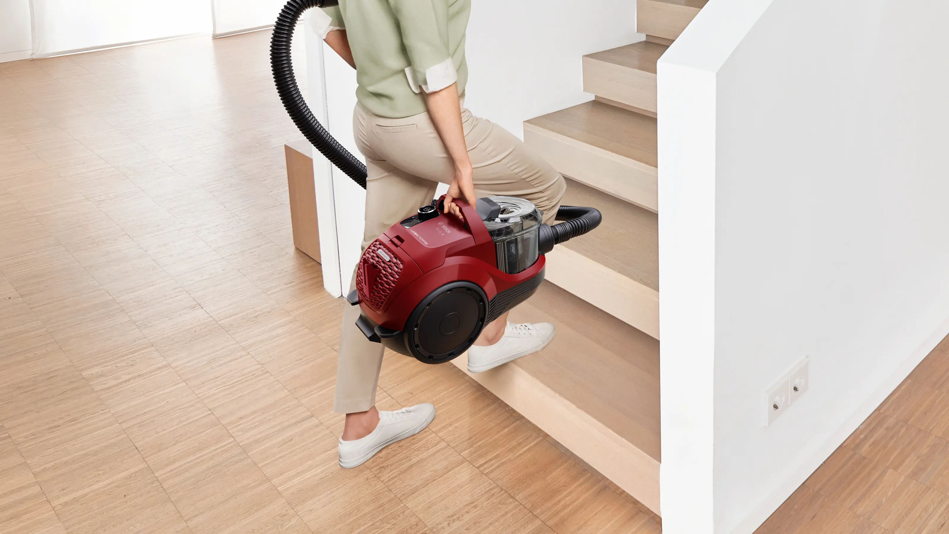 Serie 4 Stofzuiger zonder zak Rood