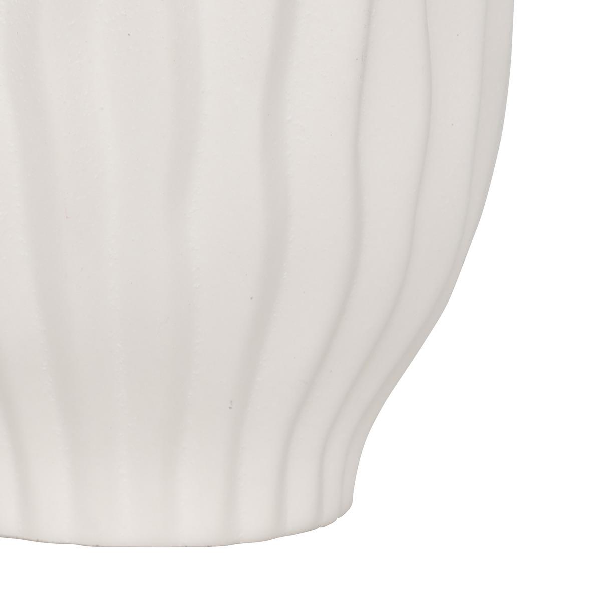 VASE CERAMIQUE STRIE FERNAN BLANC H.22CM