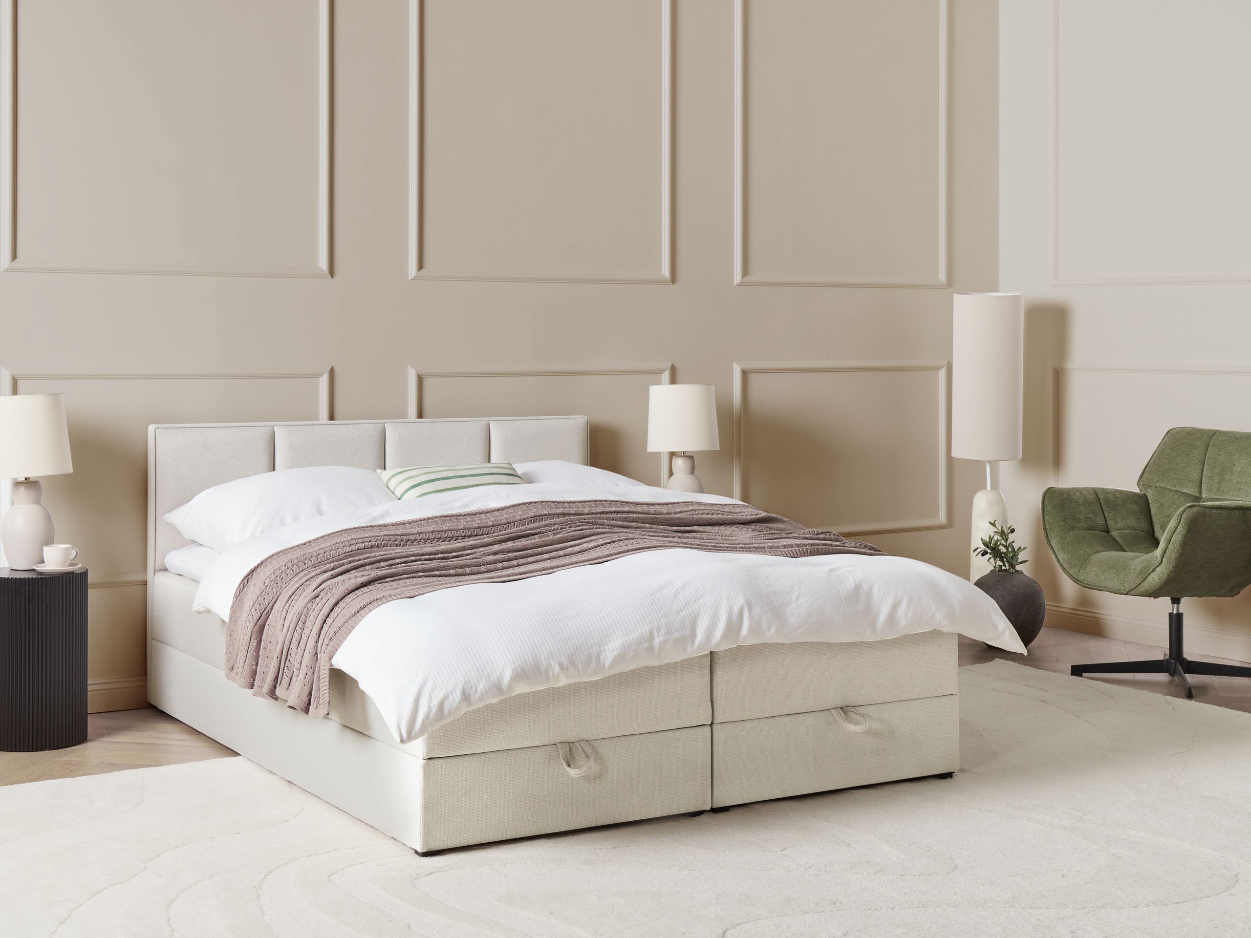 Beliani - BARONET - Boxspringbed - Off-white - 160 x 200 cm - Stof
