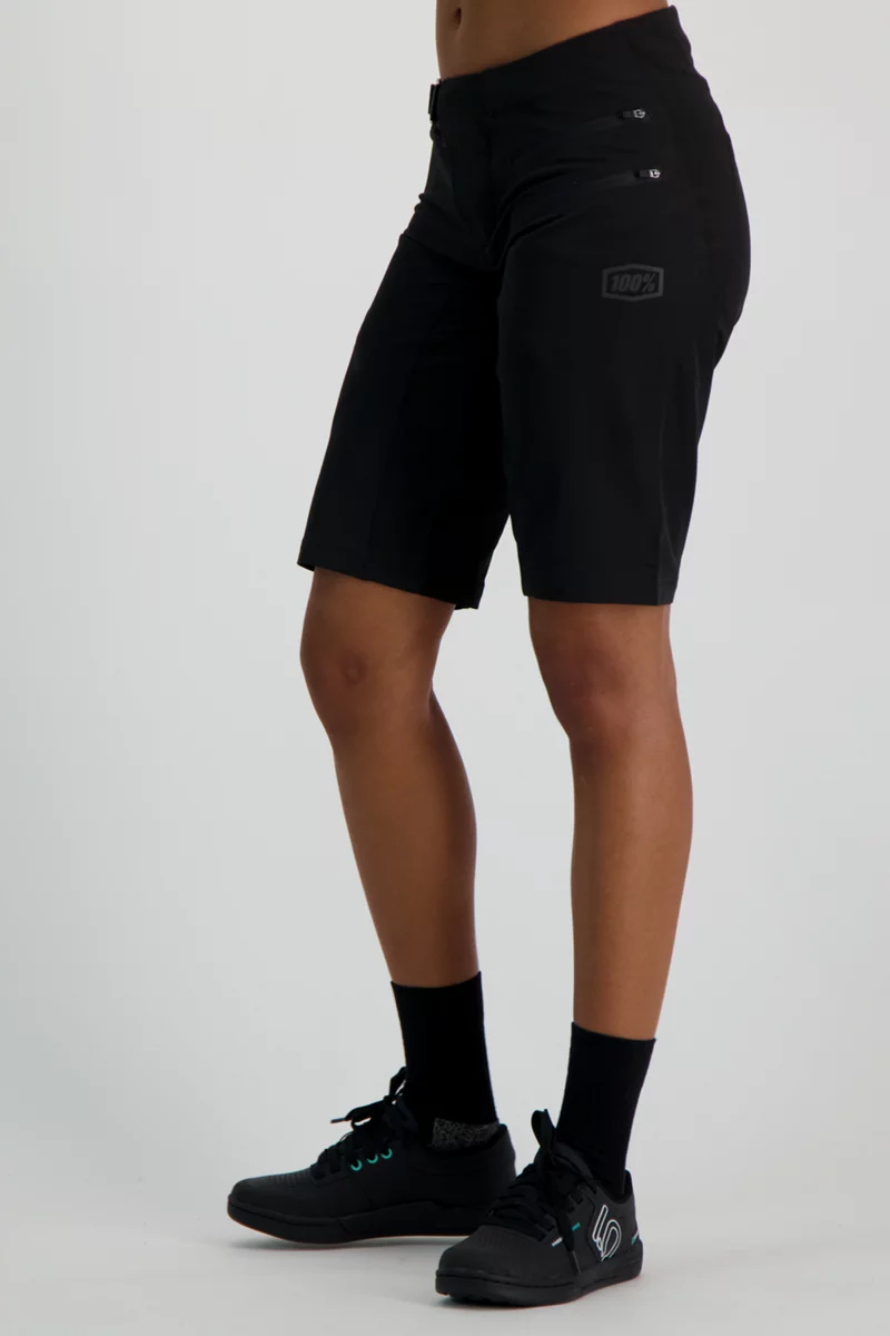 100 PERCENT Airmatic Damen Bikeshort