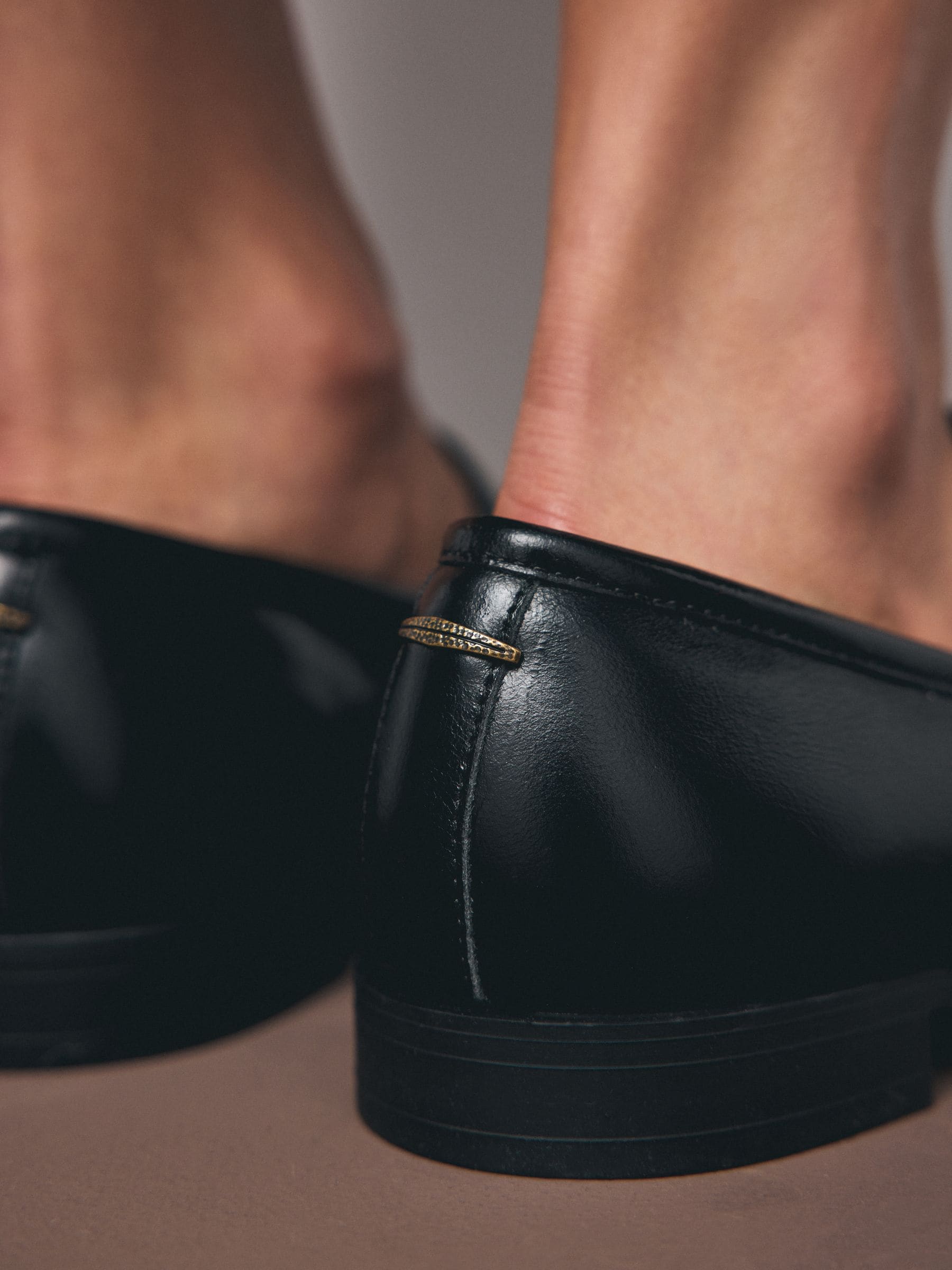 Zwart - Forever Comfort® Premium Leren Loafers met Motionflex en ruches