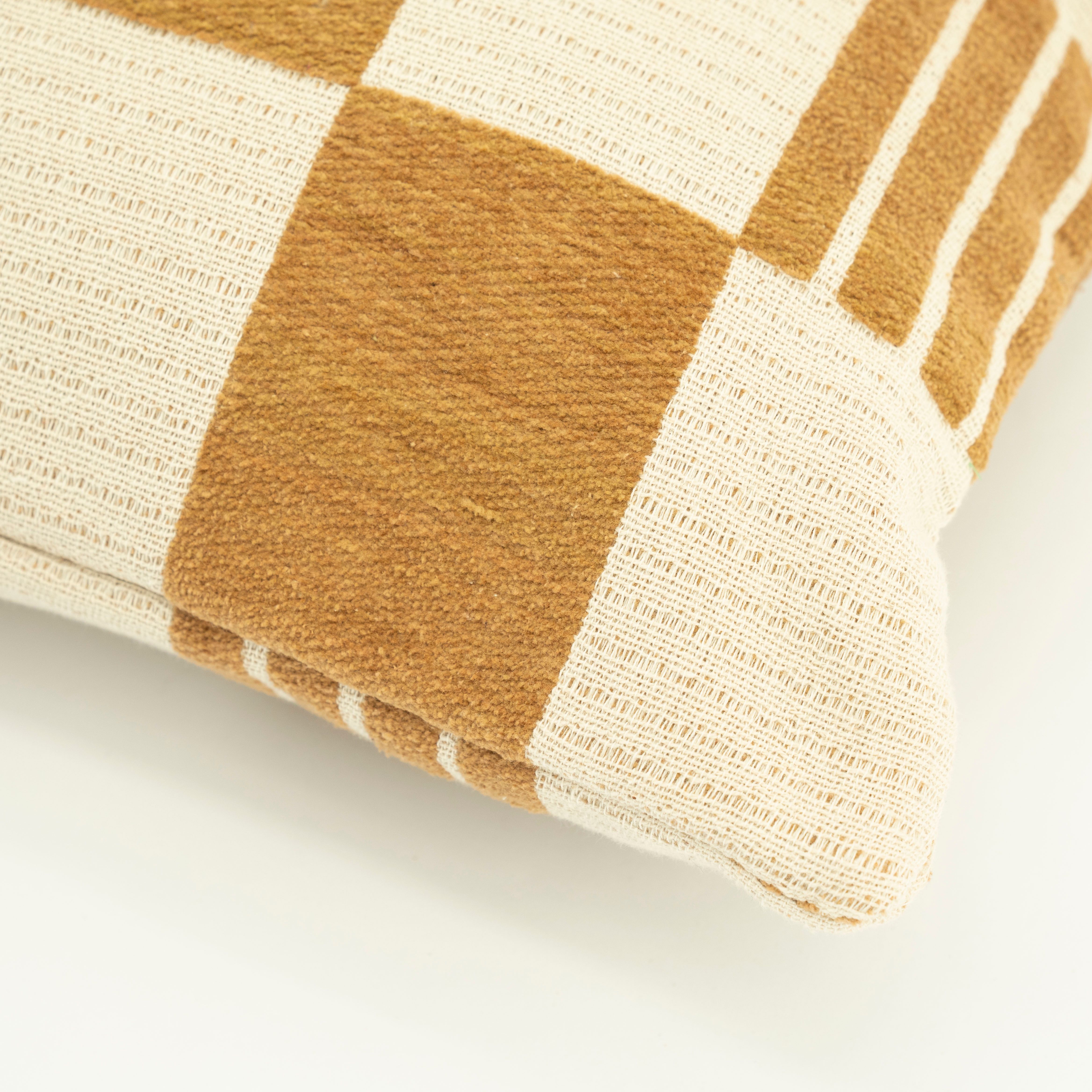 Sierkussen 250101 mustard Twist B55 x D35 cm