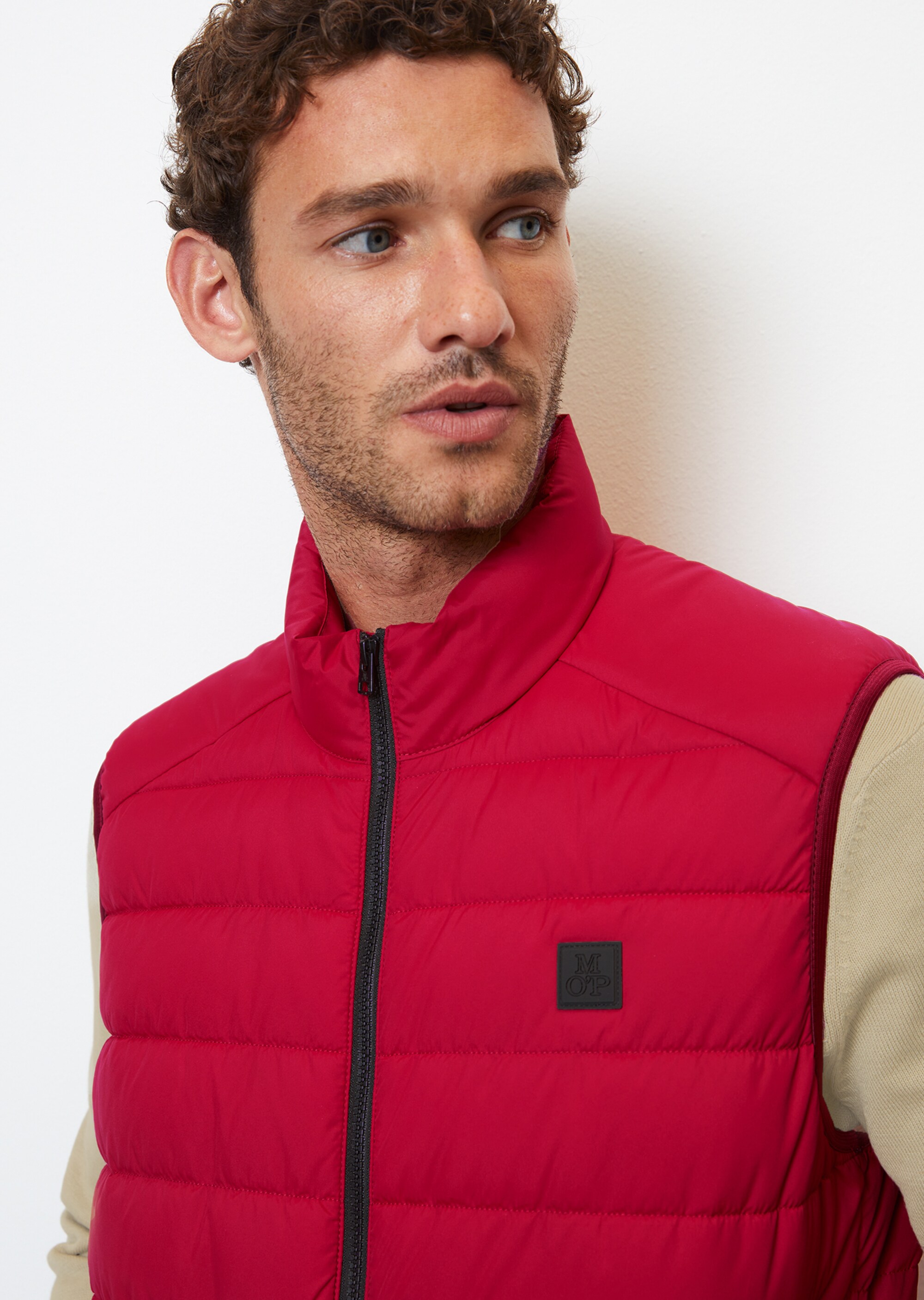 Steppweste regular aus recyceltem Polyester
