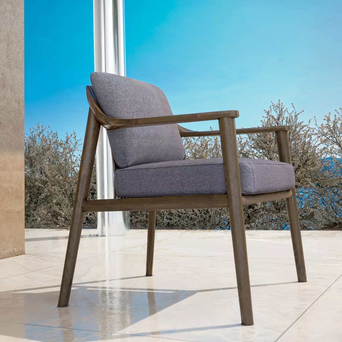Fauteuil de jardin en bois teck Cap Ferrat Gris