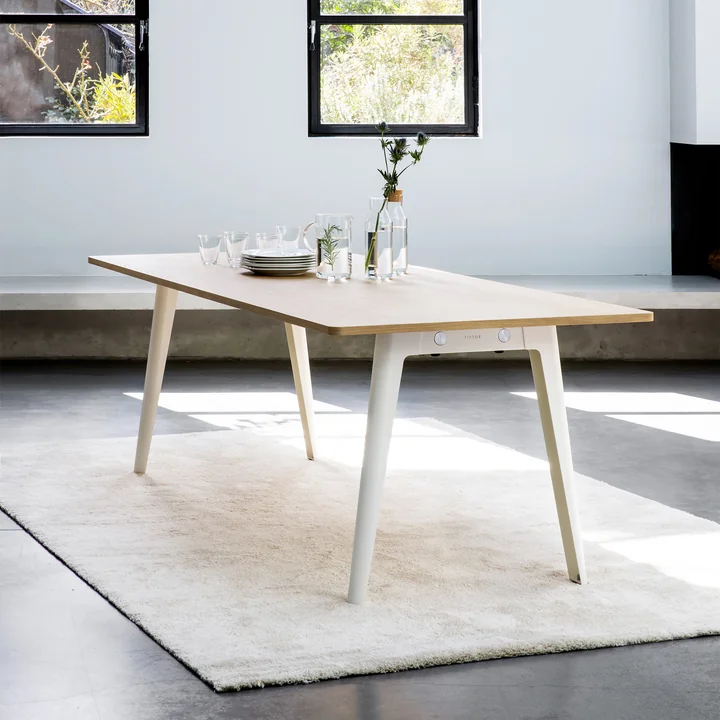 TipToe - NEW MODERN Esstisch 95 x 220 cm, Walnuss / graphite black