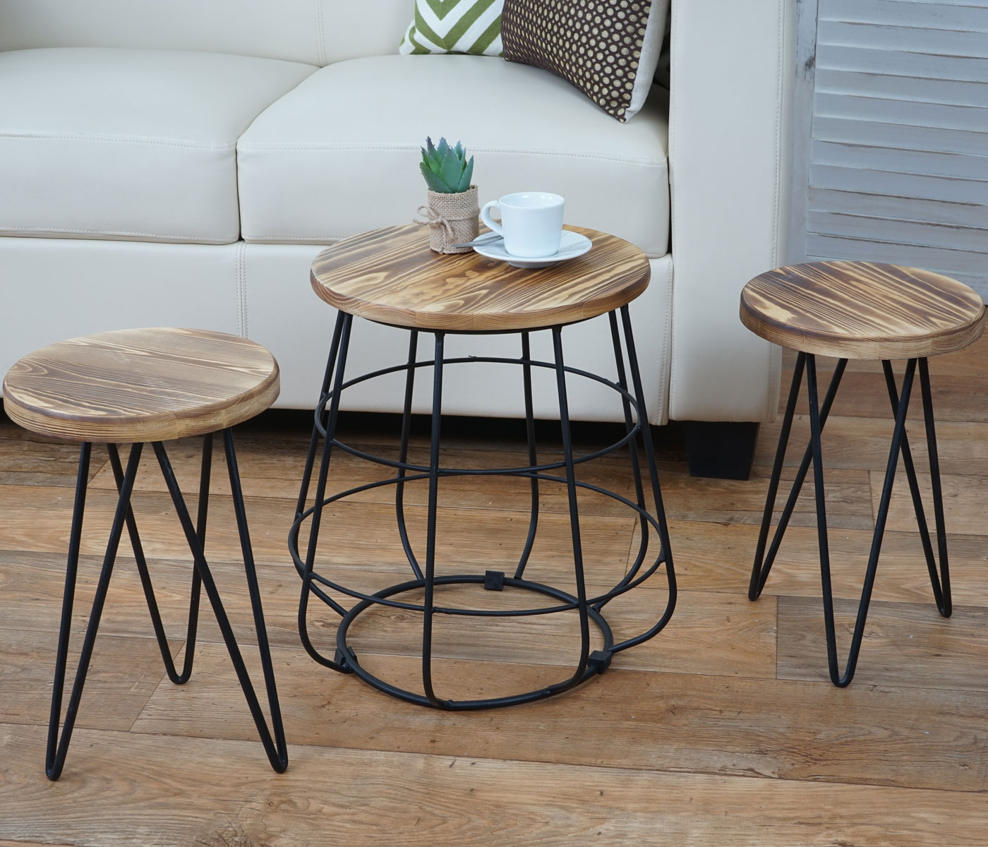 2er-Set Sitzhocker mit Tisch MCW-A80, Sitzgruppe, Industriedesign Echtholz MVG-zertifiziert