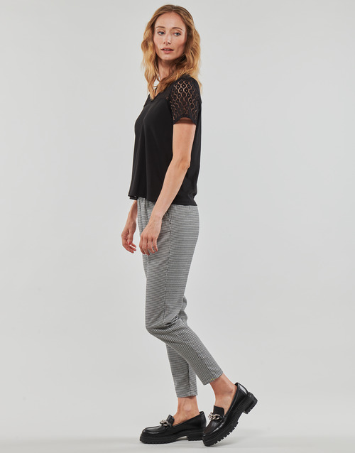 Only - ONLSILJA S/S LACE TOP JRS - Noir