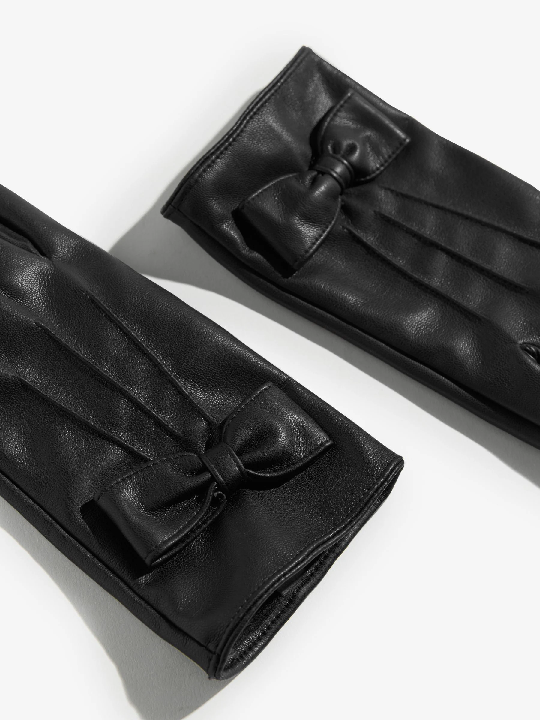 Zwart - Love & Roses Leather Look Bow Trim Gloves