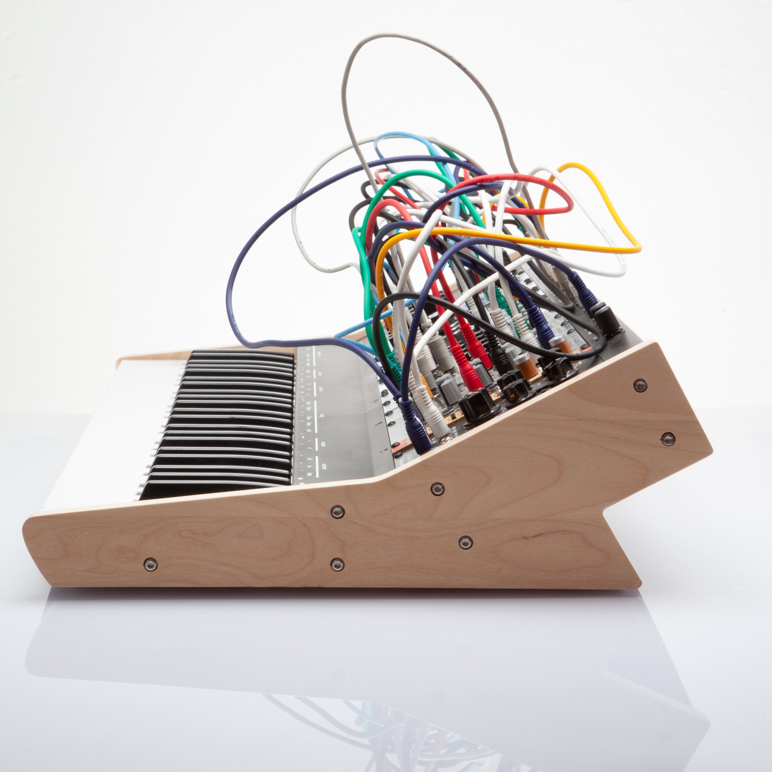 Cre8audio NiftyKEYZ Eurorack case-keyboard