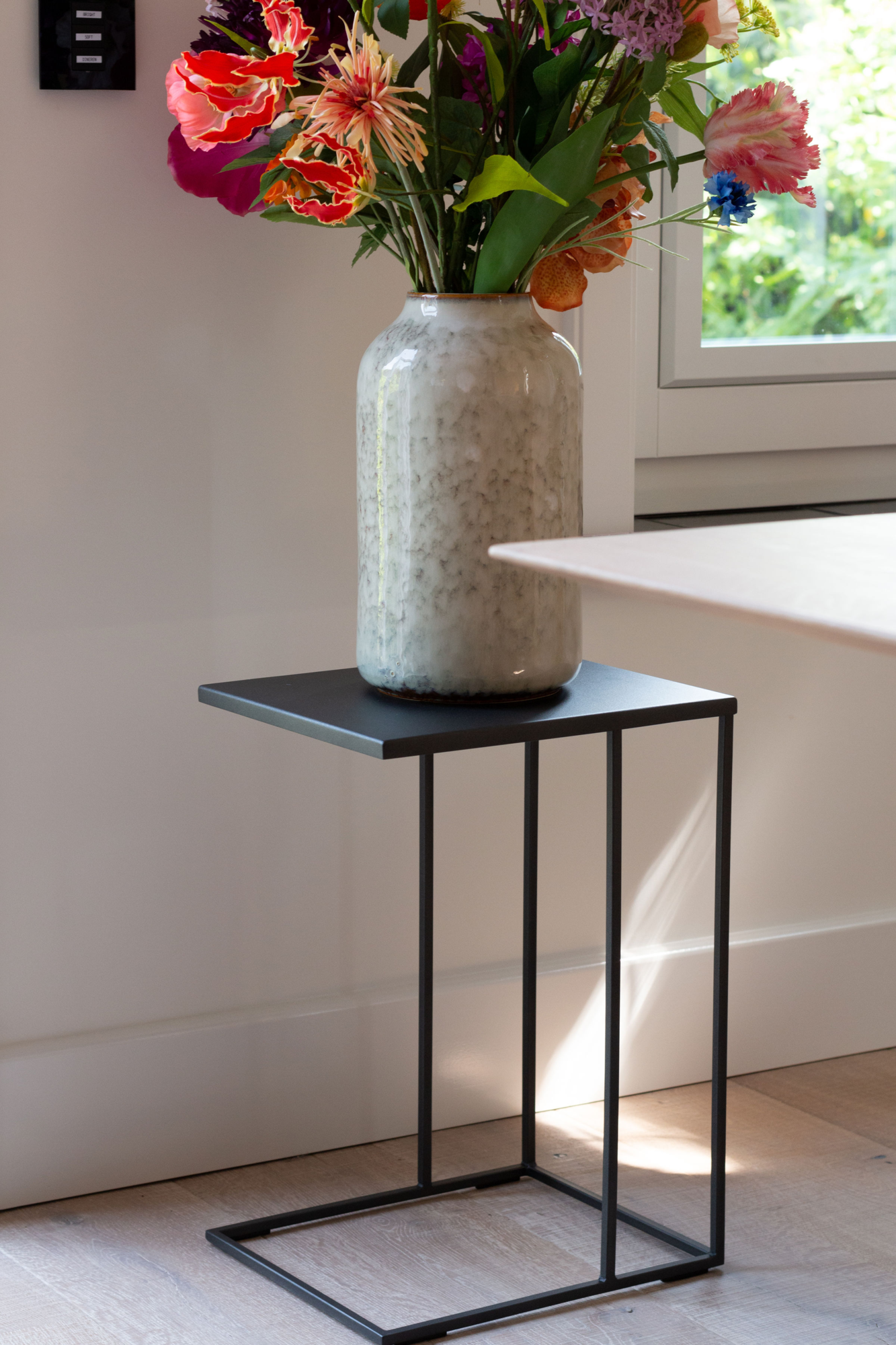 They & Me bijzettafel Smart Antraciet Smart bijzettafel 31x37x52cm