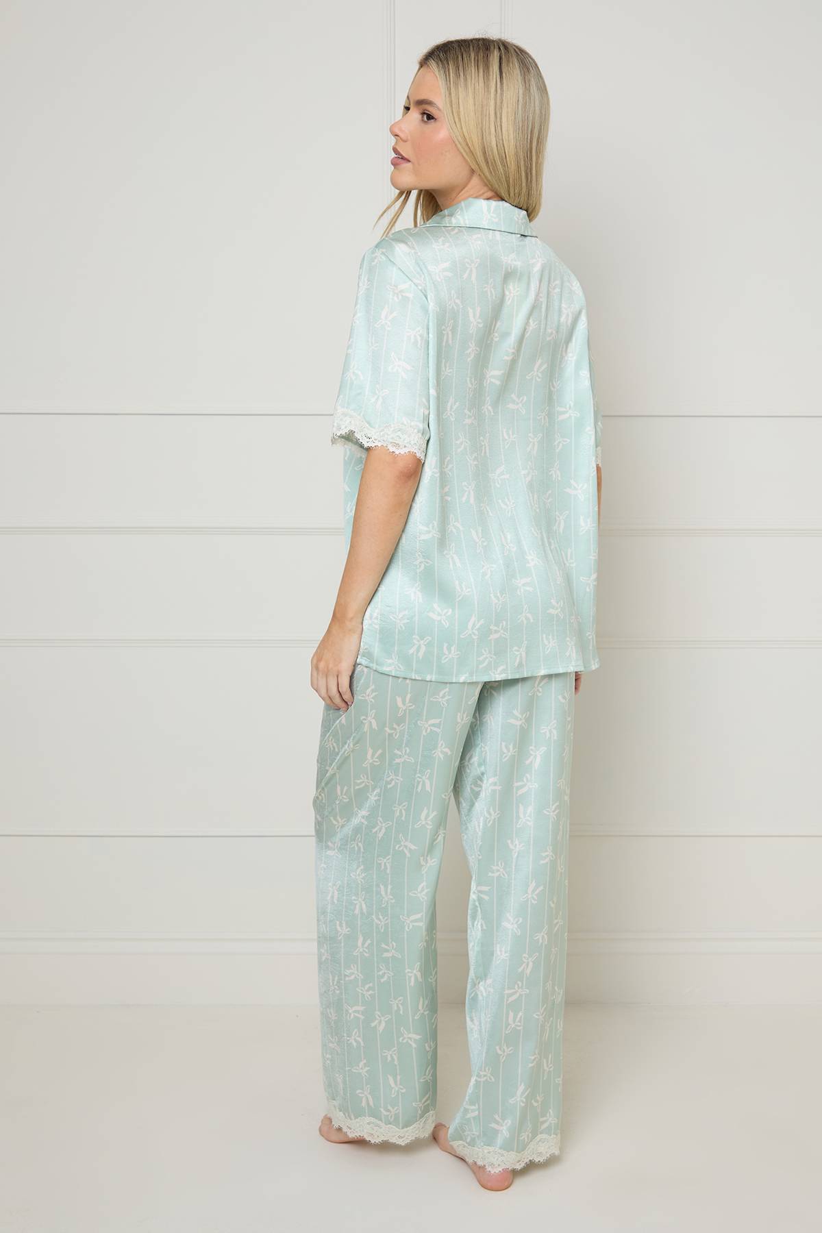 Oasis Ensemble Pyjama Pantalon À Nœuds Sauge Avec Finitions Dentelle