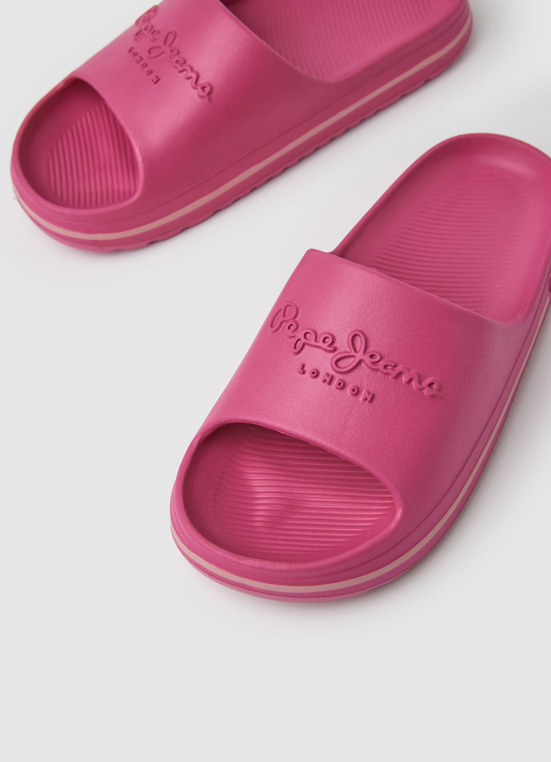 Chinelo de praia estilo slide - rosa vibrante