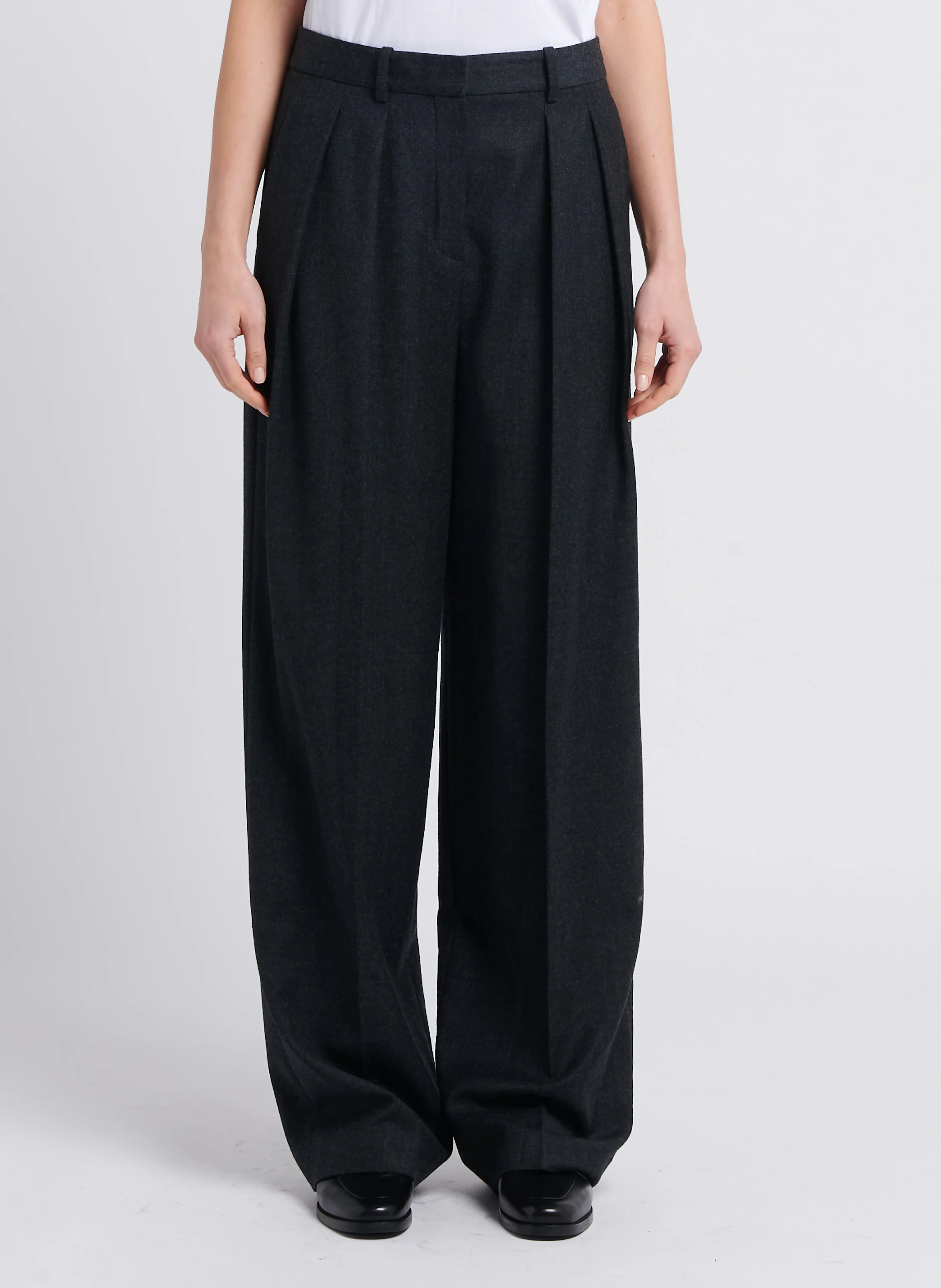 Pantalon large à pinces en laine| Gris