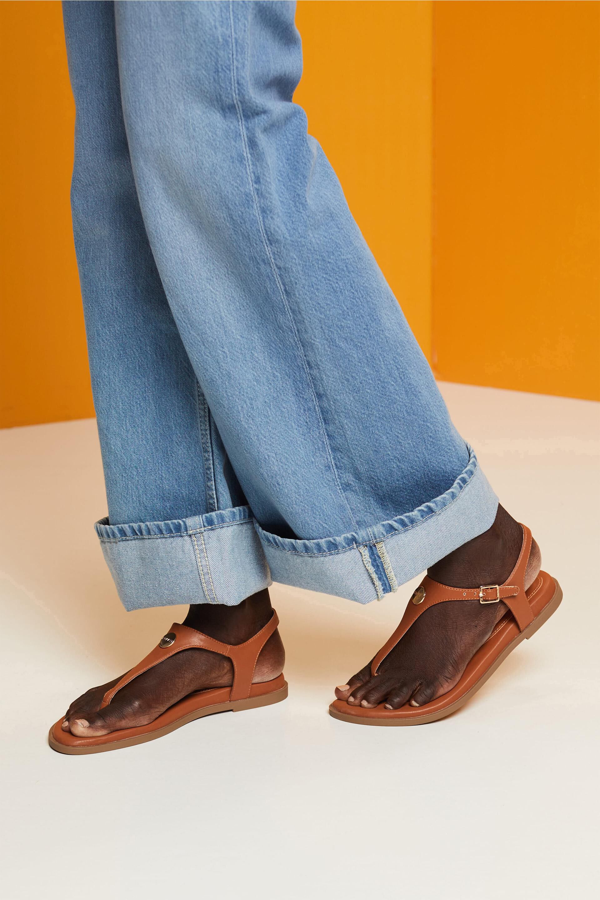 Sandales en cuir végan
