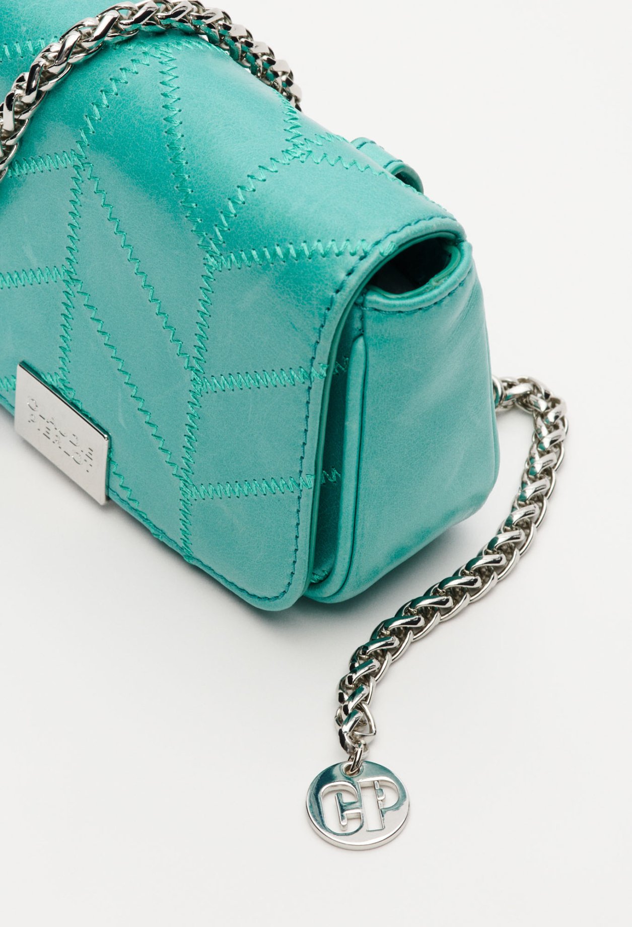 Pochette cuir verni