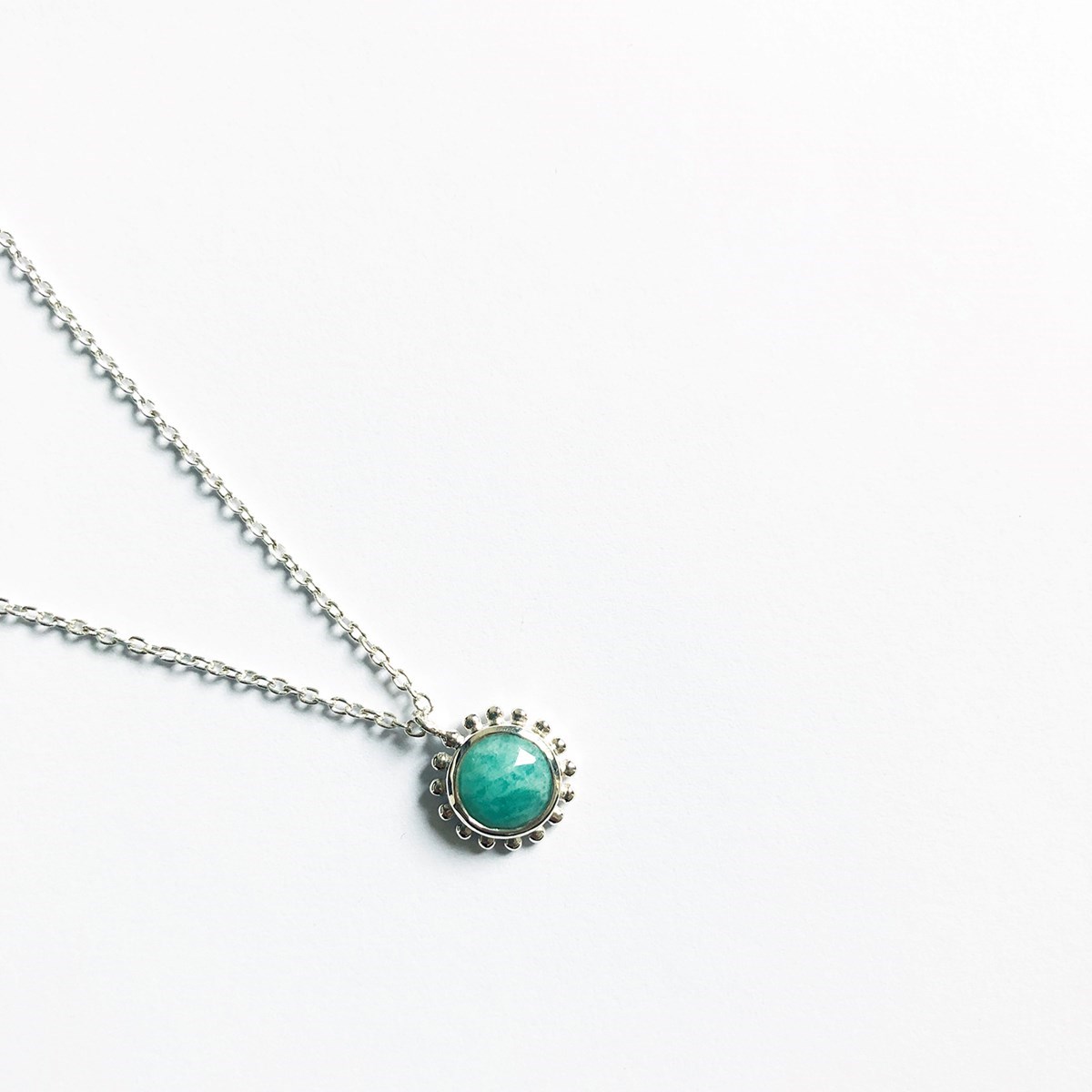 Collier Soleil et Pierre semi-précieuse, en Argent