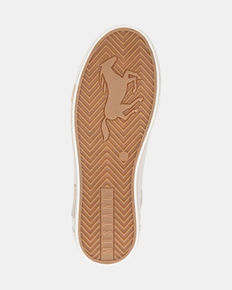 Mustang Lage sneakers  - goud