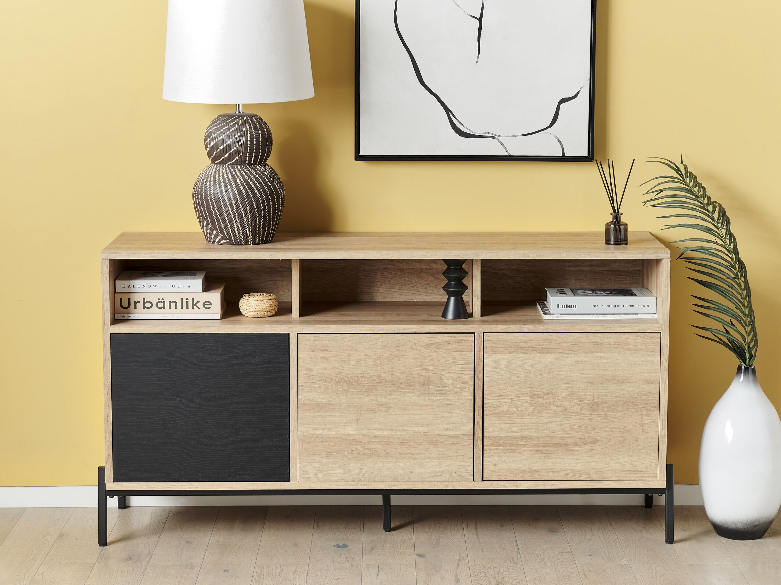 Beliani - MOINES - Consoletafel - Lichte houtkleur - MDF