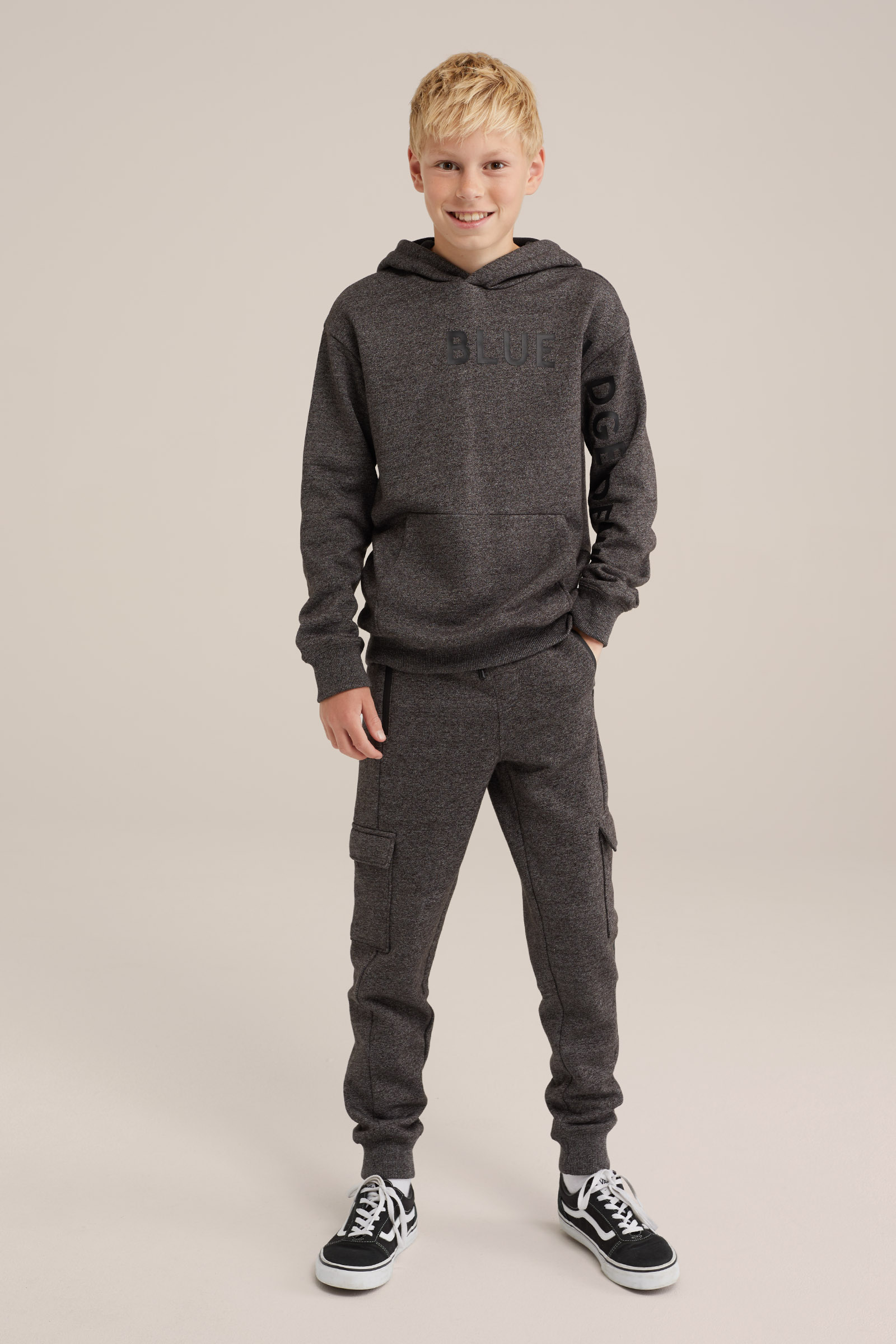 Jongens joggingbroek met cargozakken en opdruk Blue Ridge Donkergrijs