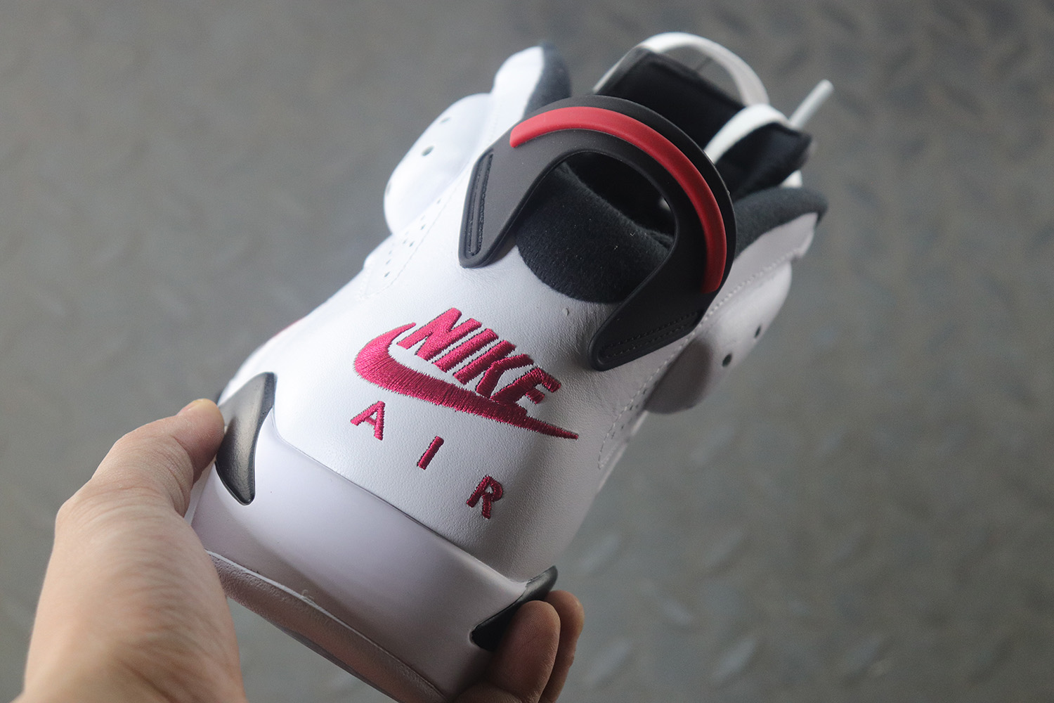Jordan 6 Retro Carmine (2021)