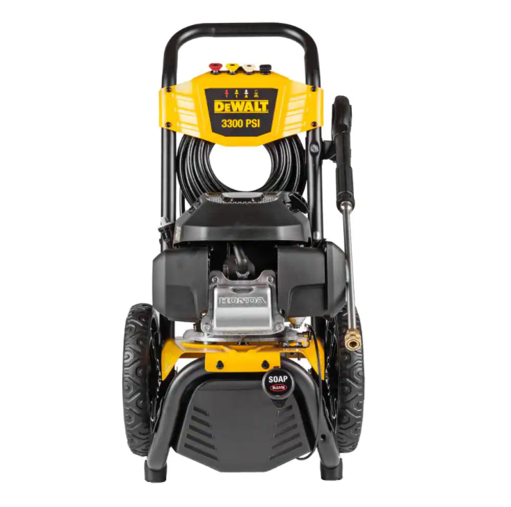Lavadora de alta pressão a gasolina DEWALT de 3300 PSI e 2,4 GPM com água fria e motor HONDA GCV200.