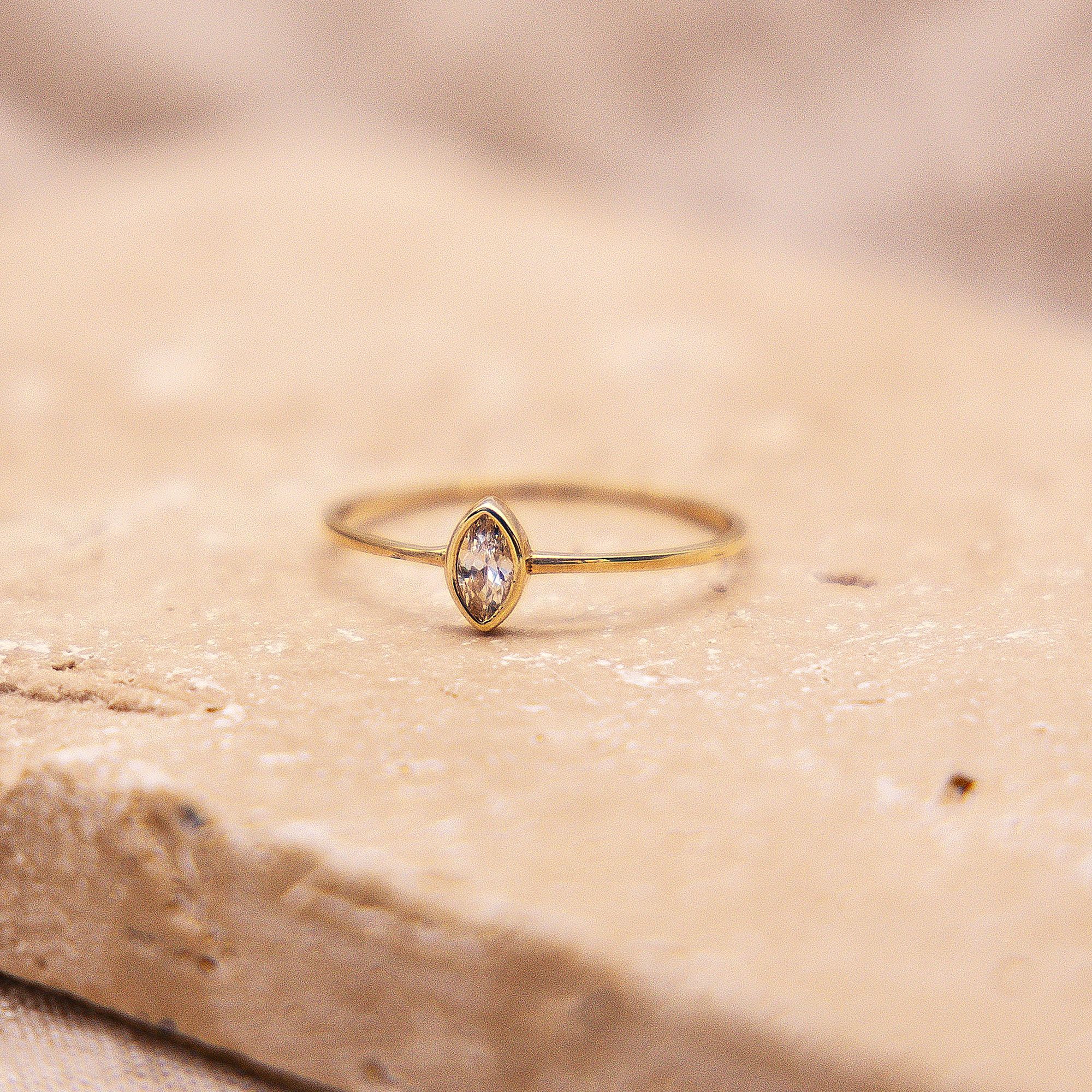 Fascination by Ellen K. Ring Gold 375 Zirkonia weiß