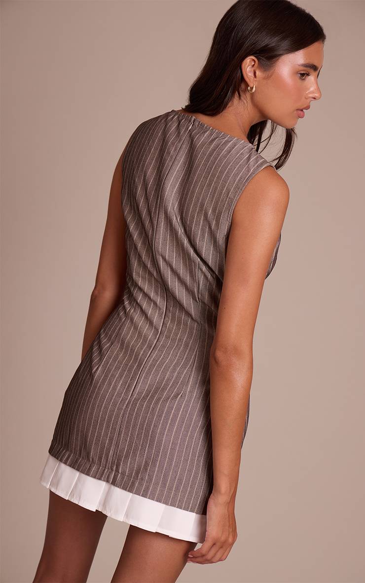 Marron Robe Moulante À Rayures Tennis Avec Détail Ourlet Plissé