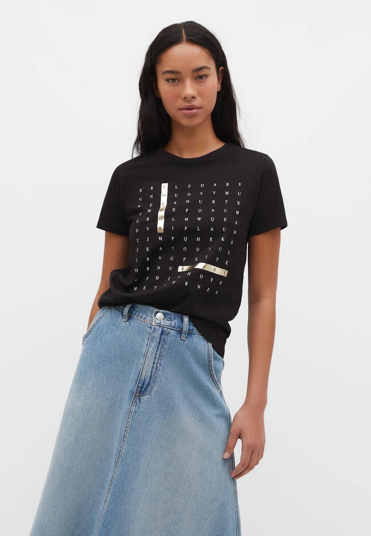 Camiseta caça-palavras brilhante