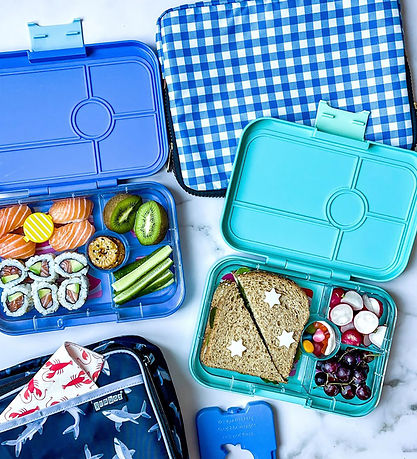 Yumbox Madkasse m. 4 Rum - Bento Tapas - Antibes Blue - Rainbow