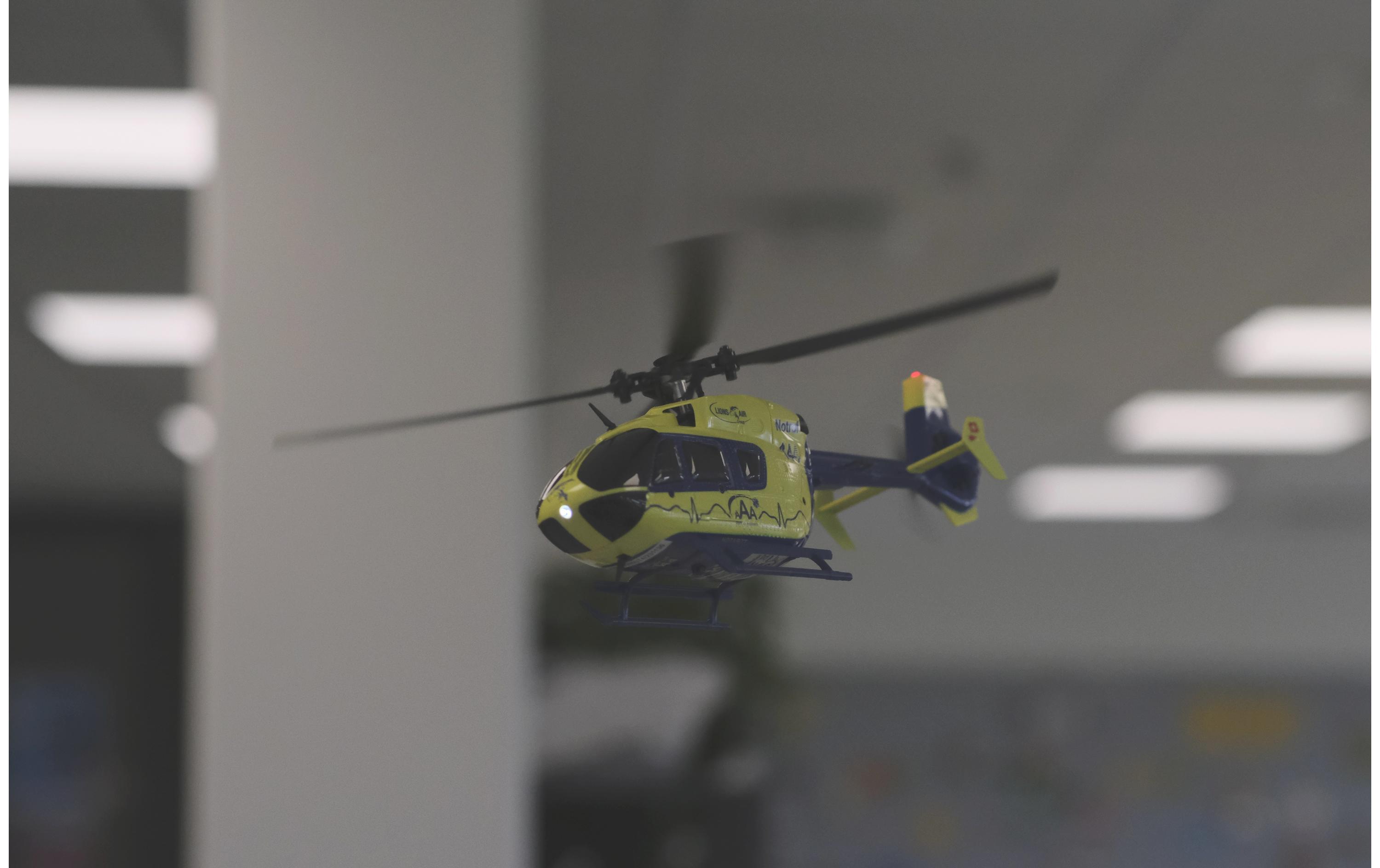 Helikopter AFX-135 Alpine Air Ambulance 4-Kanal, RTF<br>Kleiner Scale Heli mit 4-Kanal Steuerung für Einsteiger und Fortgeschrittene Piloten