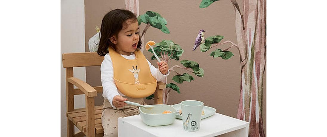 Kindergeschirrset SafariEckiges Kindergeschirr mit Schale, Teller, Henkeltasse und Besteck