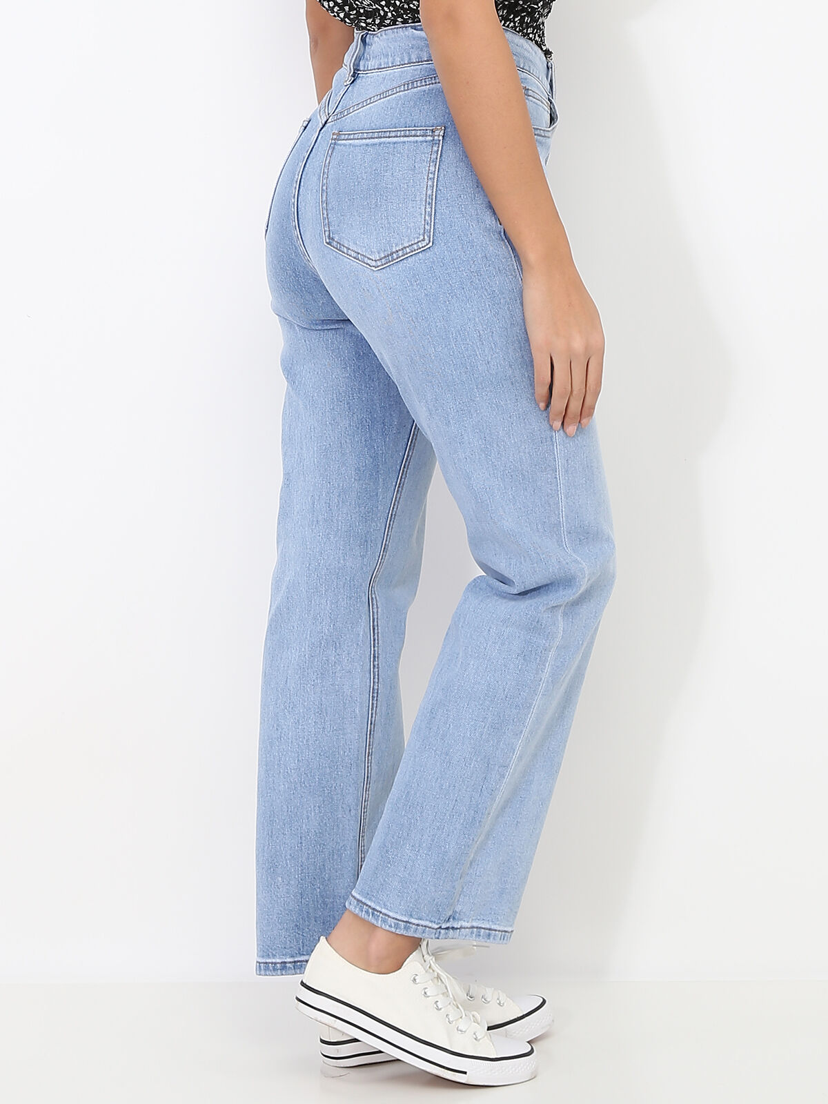 Jeans mom évasé et délavé- Bleu