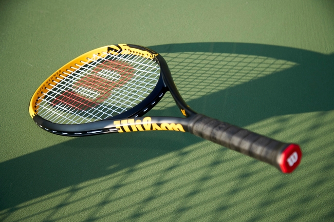 Hyper Hammer Legacy Mid Tennis Racket