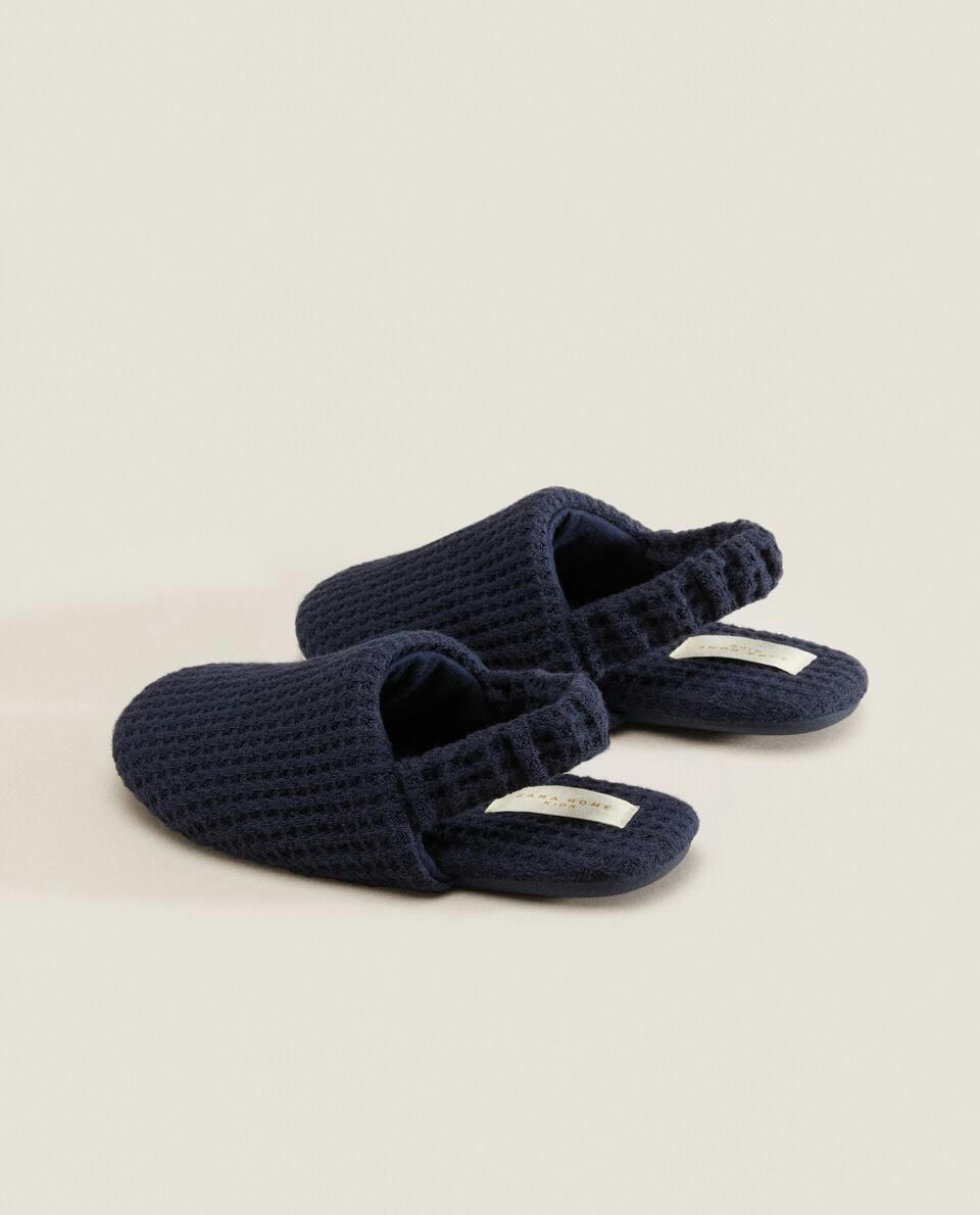 Chinelo Mule em Tecido Waffle