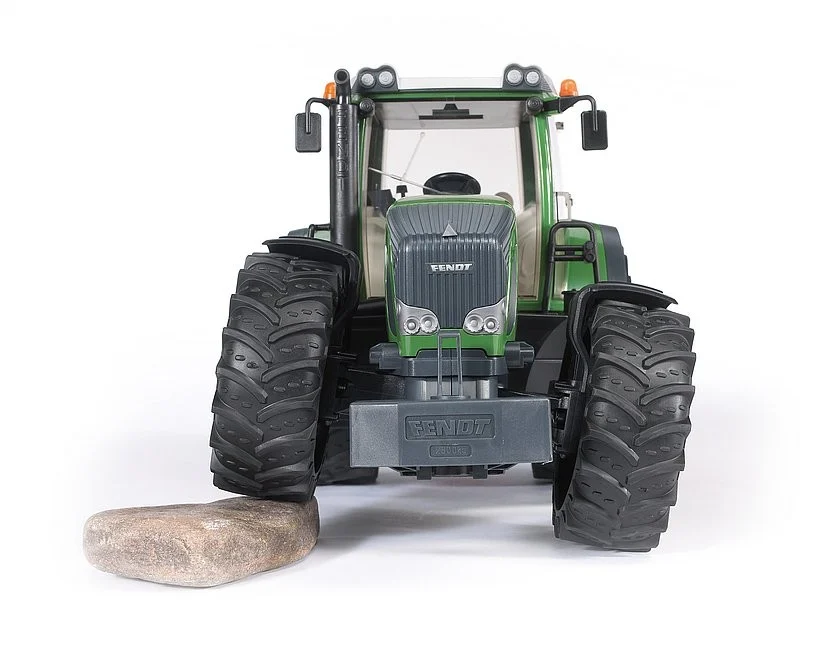 Bruder traktor Fendt 936 Vario 1:16 (03040)