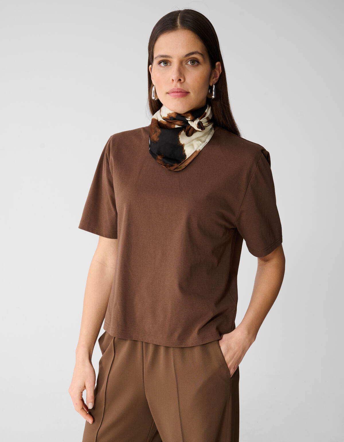 Padded T-shirt Bruin