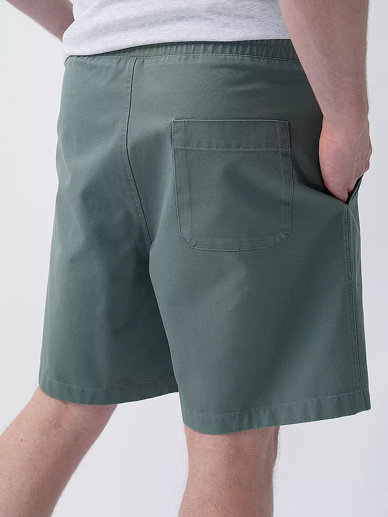 CARHARTT WIP Shorts MADOCK olive