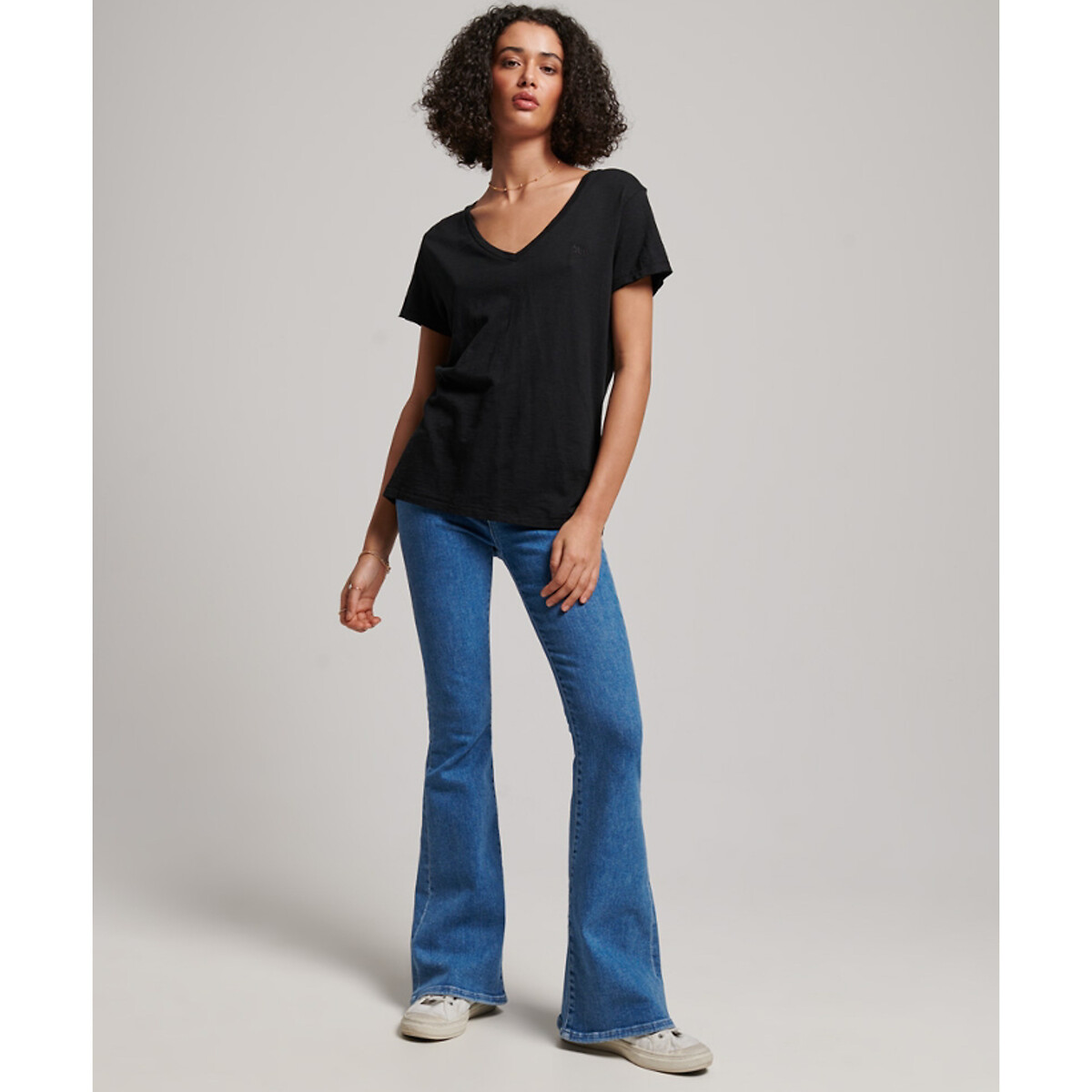 SUPERDRY<br>Camiseta lisa com decote em V