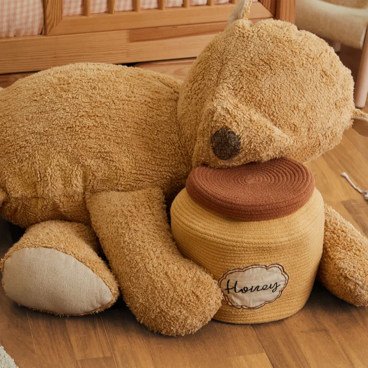 Lorena Canals - Sleepy Bear Pouf, 30 x 100 x 70 cm, light honey / soil brown / natural