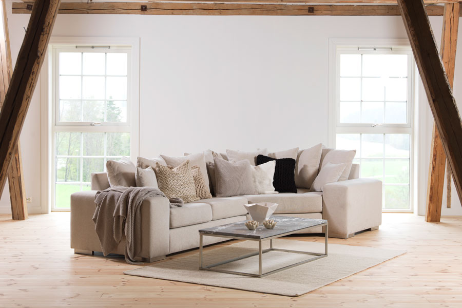 Modern Living U-sofa Sjeselong venstre med 2-seter og cosy corner høyre. Tekstil Brego 3 Grey med Arm A og ben 2 sortbeiset eik.
